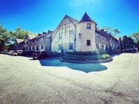 Building Photo - 221 N Clifton Ave