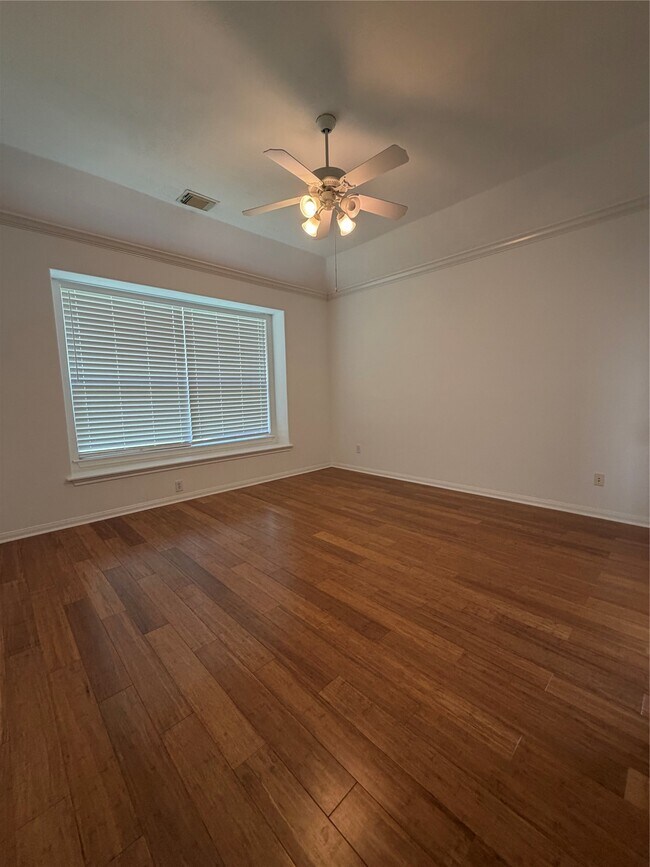 Building Photo - 38 N Regan Mead Cir