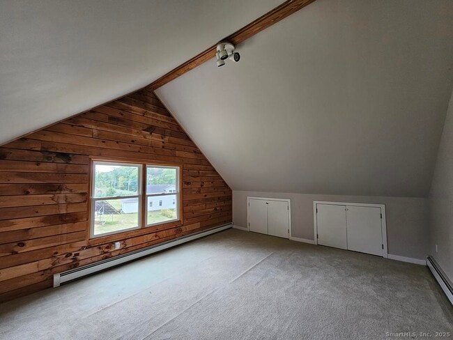 Building Photo - 698 Leetes Island Rd