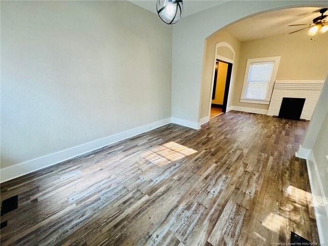 Building Photo - 1803 N Floyd Ave