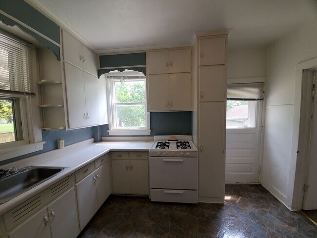 Building Photo - 2512 Walnut St