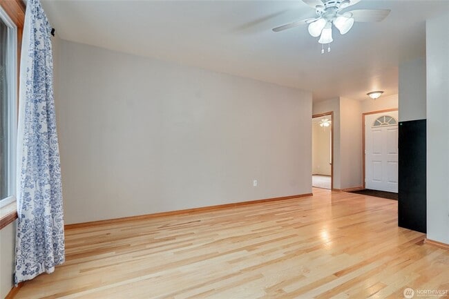 Building Photo - 16107 Goldbar Blvd