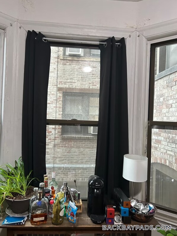 Building Photo - 384 Commonwealth Ave