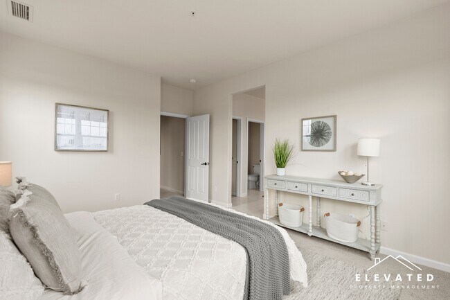 Building Photo - 7002 Santero Way