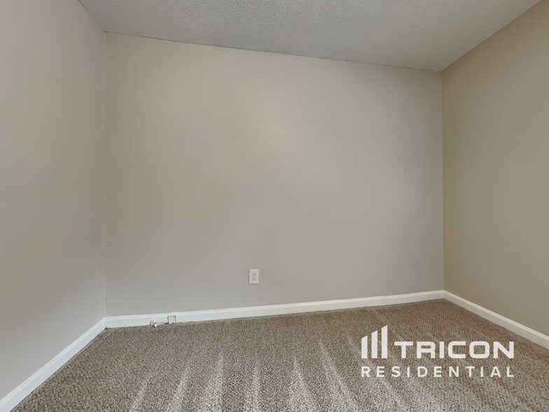 Building Photo - 120 Country Cottage Cir