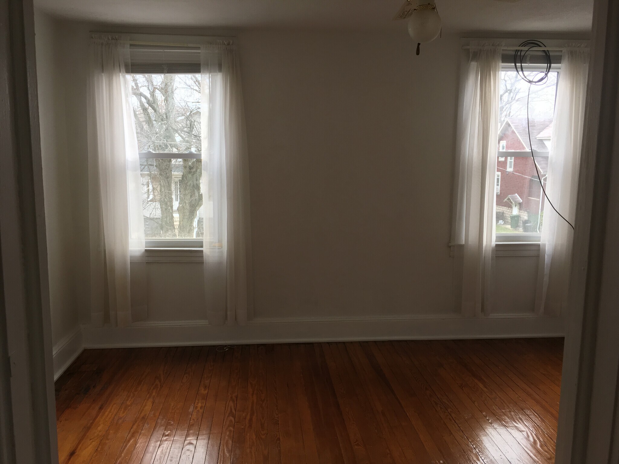 Building Photo - 2904 Chesley Ave