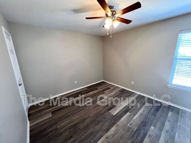 Building Photo - 8928 Belvedere Dr