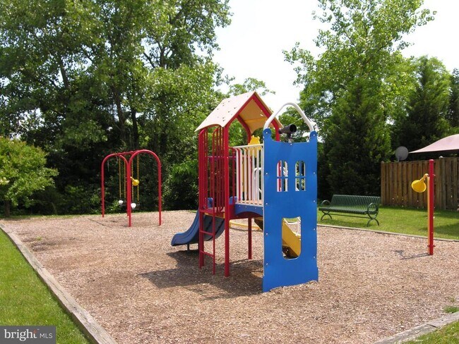 Building Photo - 6144 Cilantro Dr