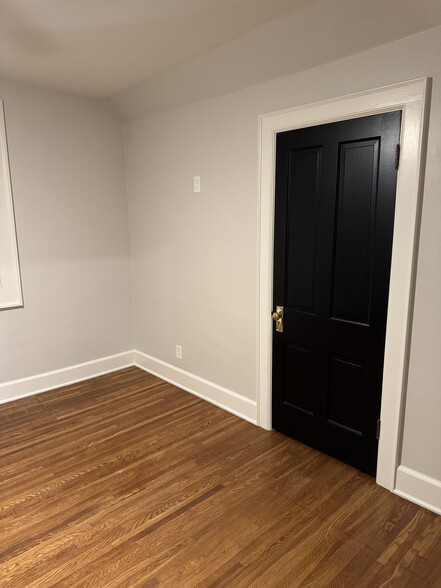 Third floor bedroom 2 closet - 1049 Franklin Ave