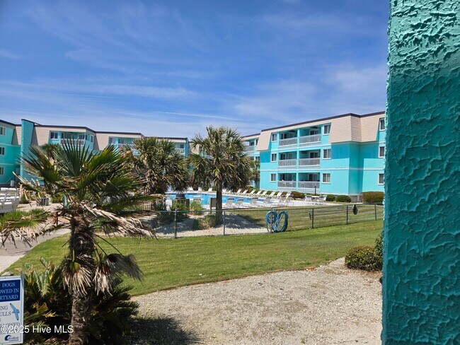 Building Photo - 301 Commerce Way