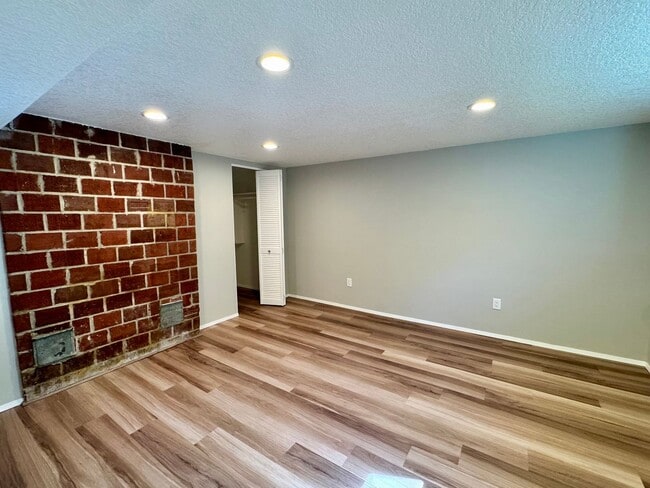 Building Photo - Bittersweet memories, Full Beautiful Remodel Highly Desired Lincoln Neighborhood