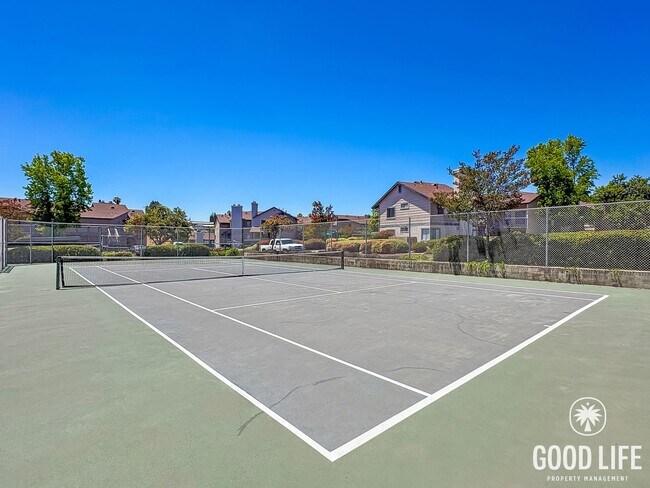 Building Photo - Cozy 1BD/1BA Condo in Spring Valley with Reserved Parking, Private Patio & W/D