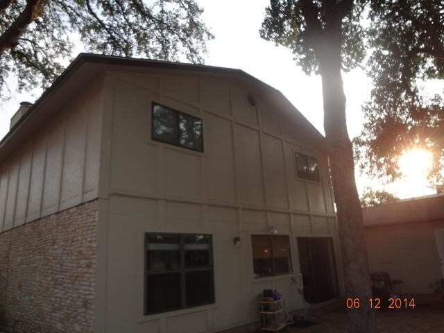 Building Photo - 10700 Hard Rock Rd