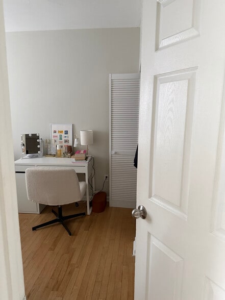 Building Photo - 226 Hanover St