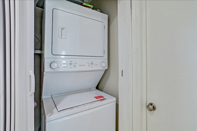 Building Photo - 3 Bedroom Home in Northeast Jackson