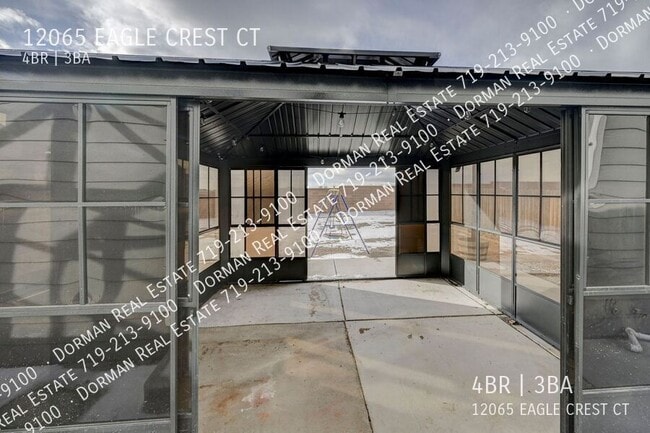 Building Photo - 12065 Eagle Crest Ct