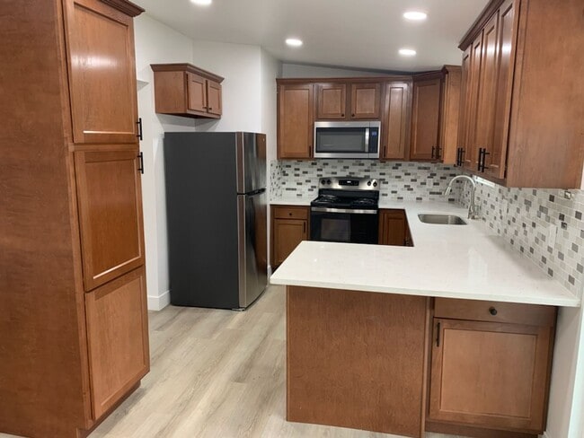 Building Photo - Cozy 4 bedroom 2 bath home in Woods Cross