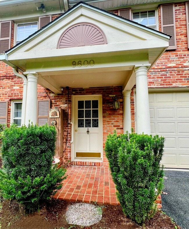 Building Photo - 9600 Accord Dr