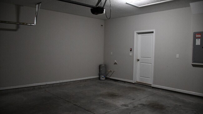 Building Photo - 97389 Harbor Concourse Cir