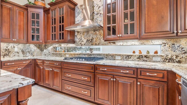 Building Photo - 17384 Vistancia Cir