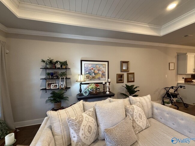 Building Photo - 445 Legend Oak Way SW