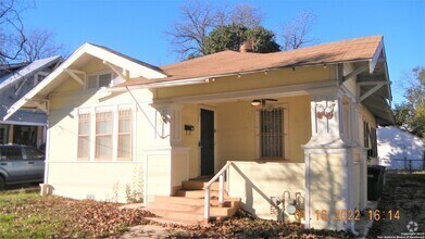 Building Photo - 629 E Park Ave
