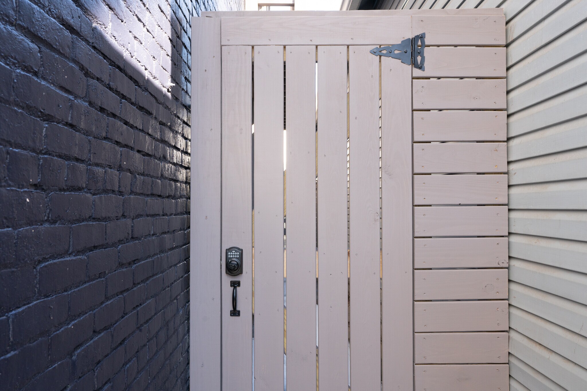 Building Photo - 701 E Kentucky St