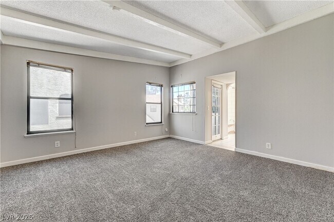 Building Photo - 6149 W Oakey Blvd