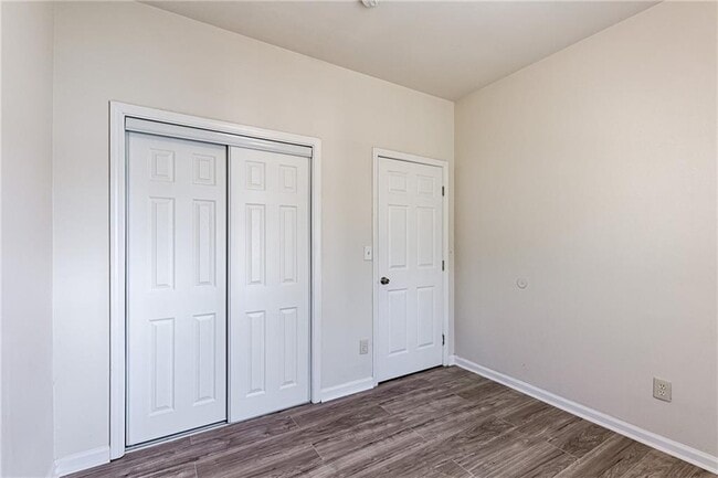 Building Photo - 987 Dimmock St SW