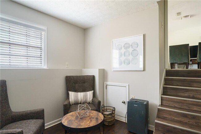 Building Photo - 942 Cadencia Way SW