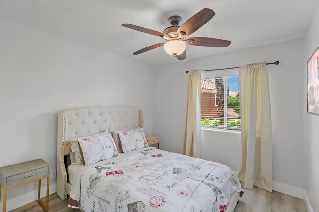 Building Photo - Pool Home in Palm Desert