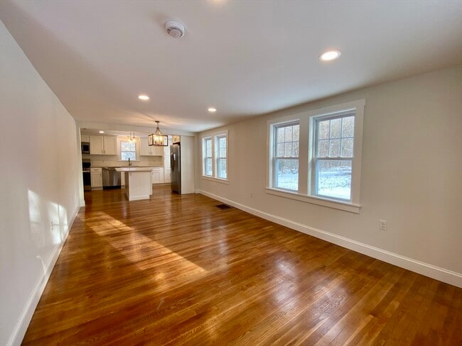 Building Photo - 3 Claflin St