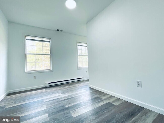 Building Photo - 1226 Country Pl Dr