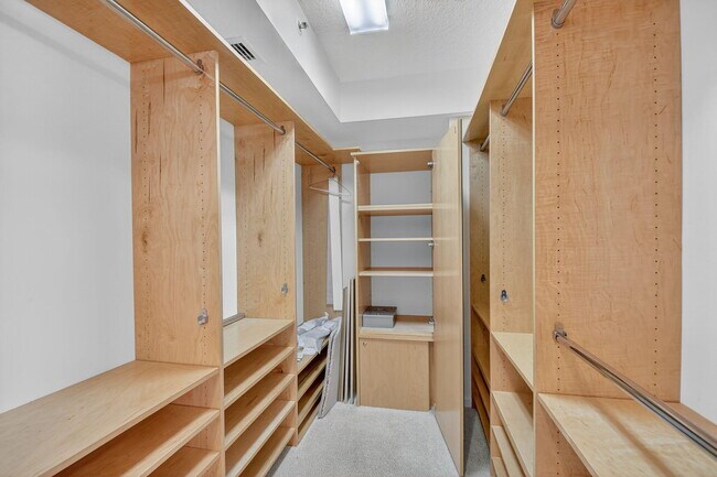 Building Photo - 12529 Imperial Isle Dr