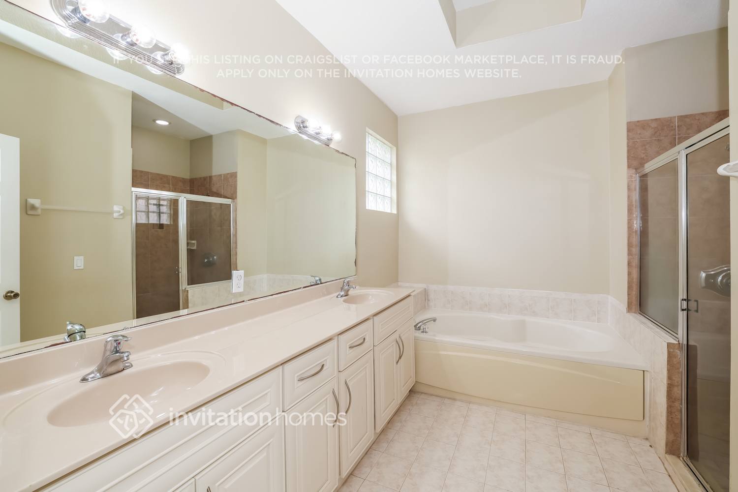 Building Photo - 10566 Galleria St