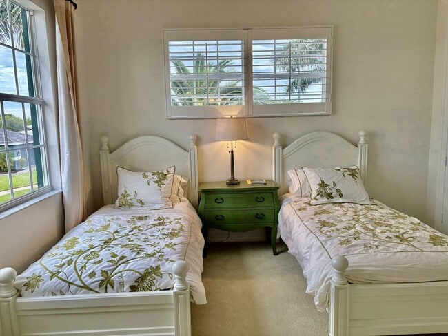 Building Photo - 1627 Barbados Ct