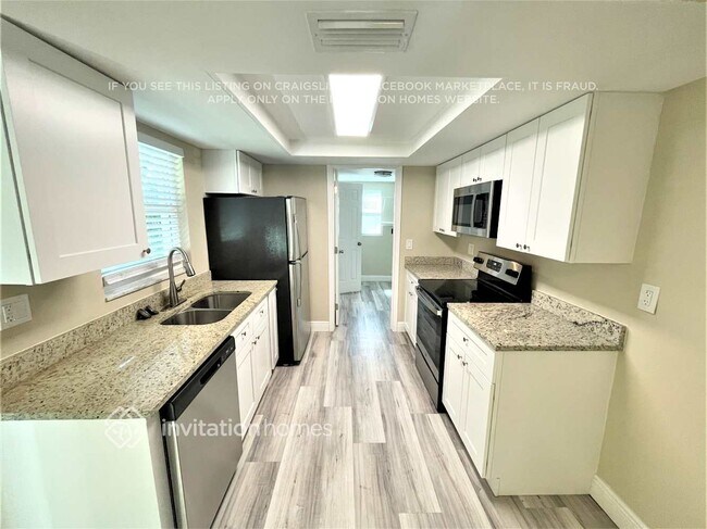 Building Photo - 7250 Magnolia Valley Dr