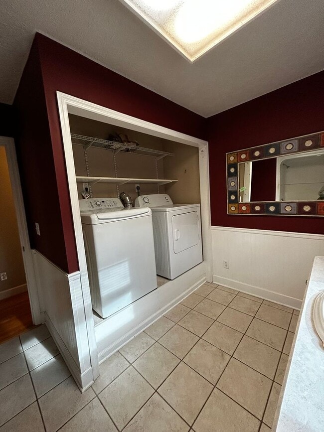 Building Photo - Single family home in Forest