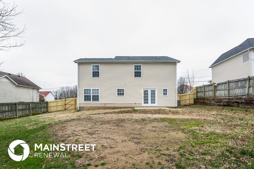 Building Photo - 915 Lavergne Ln