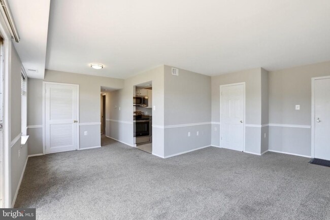 Building Photo - 125 Clubhouse Dr SW