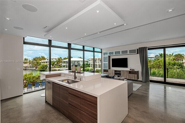 Building Photo - 68 Mutiny Pl