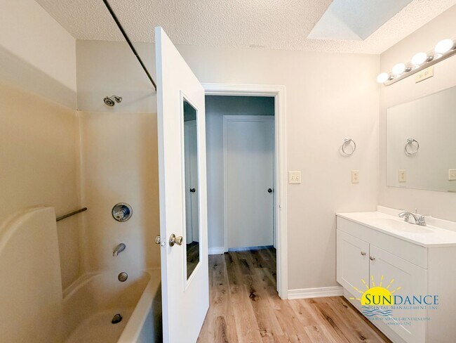 Building Photo - Newly Renovated 3 Bedroom with Oversized detached workshop/garage!