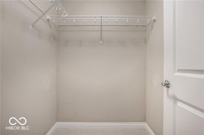 Building Photo - 350 N Meridian St