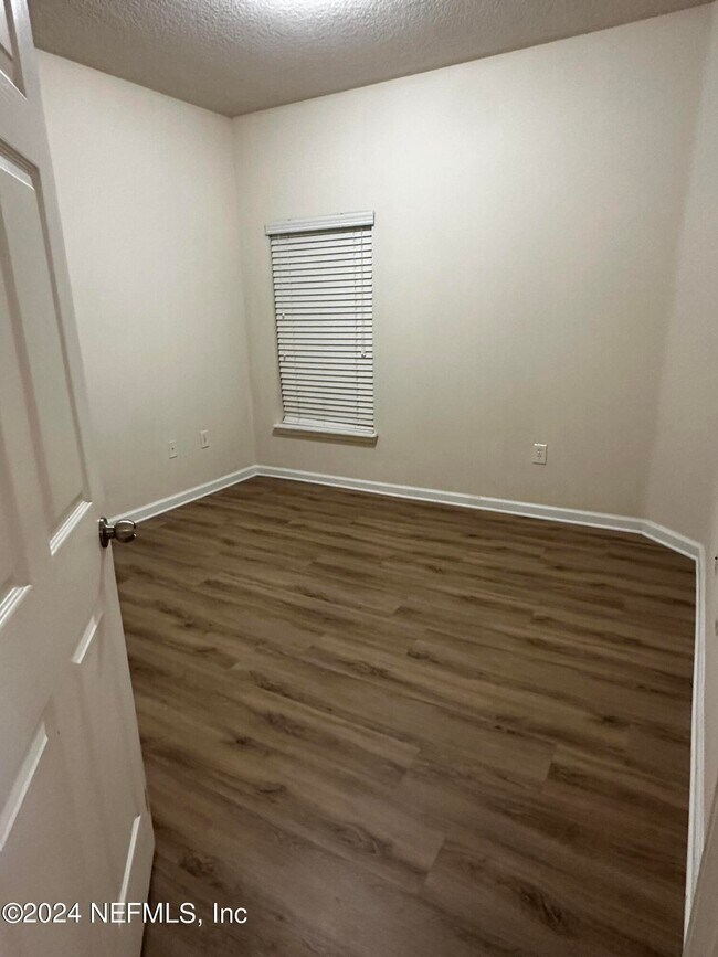 Building Photo - 4920 Key Lime Dr