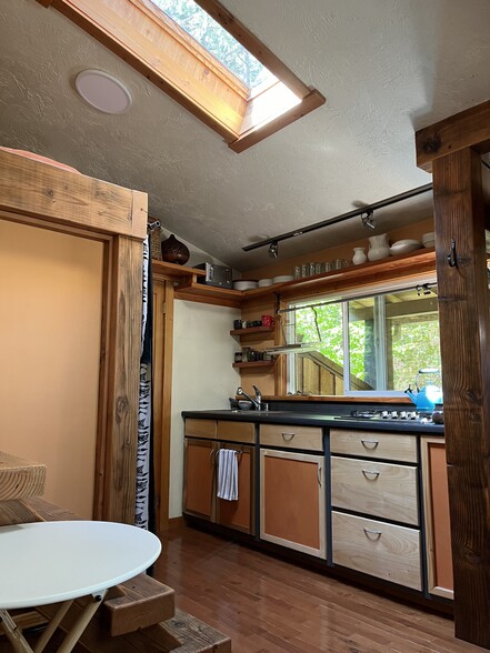 Building Photo - 30366 Fox Hollow Rd