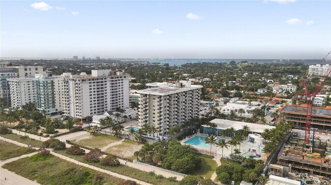 Building Photo - 9273 Collins Ave