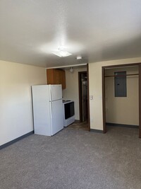 Building Photo - 744 Cook