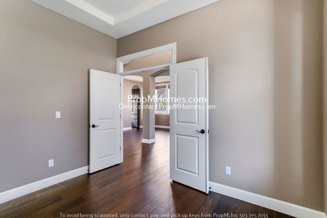 Building Photo - Stunning Four Bedroom Home In NW Portland ...