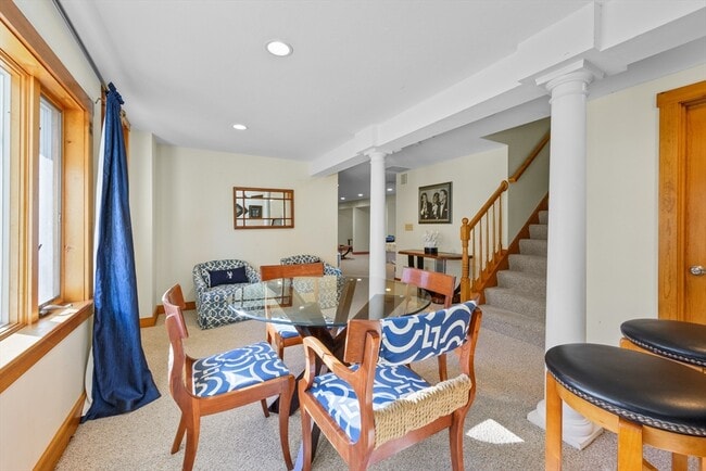 Building Photo - 578 Huckins Neck Rd