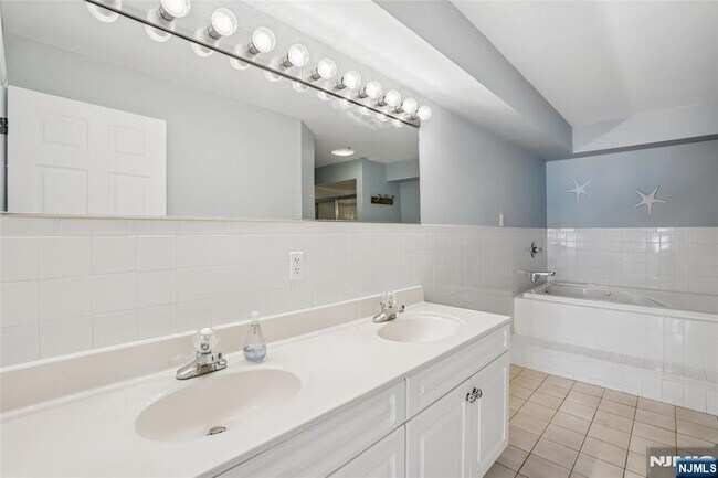 Building Photo - 420 Passaic St